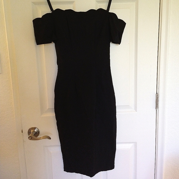 Bettie Page by Tatyana "Elegance" wriggle dress in XS. - Picture 4 of 7